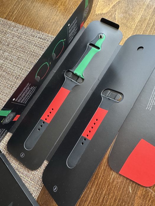 Каишка за Apple Watch Black Unity Sport Band