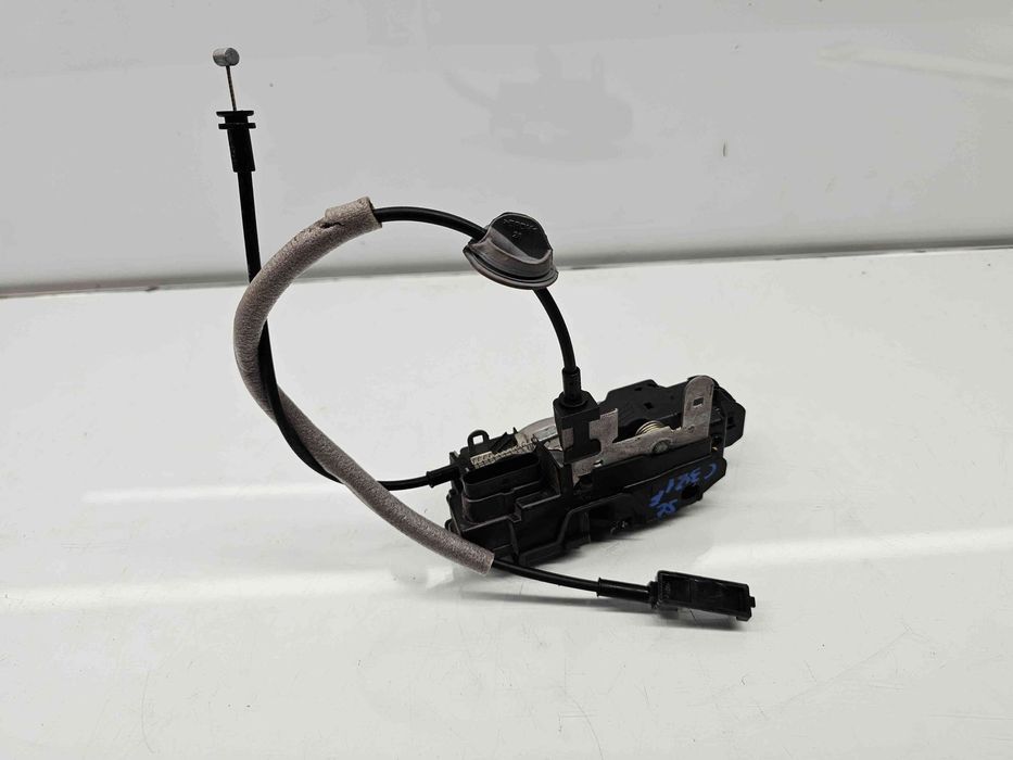 Broasca usa stanga fata Volvo V40 II Rdesign [Fabr 2013-2019] 31440391