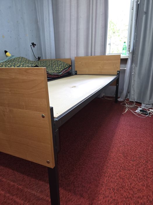 Продам односпальная кровать 2 шт