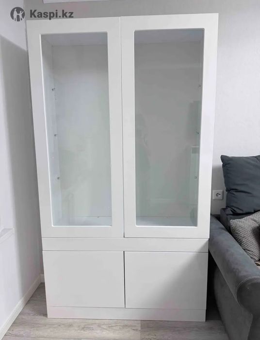 Продам шкаф и тумбу под телевизор