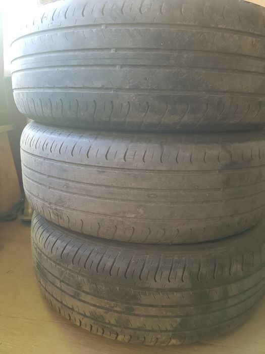 Продам б/у резину