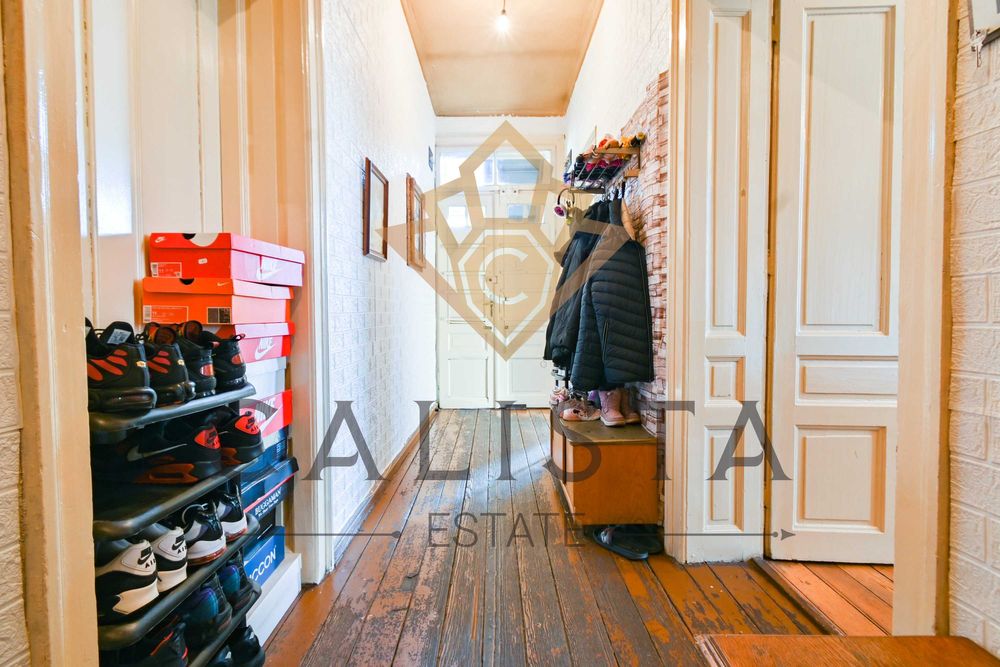 Продава се Етаж от къща в София, Център - 201 кв.м за 1891 €/кв.м - Снимка #11