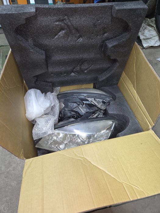 фары оригинал мерседес w204