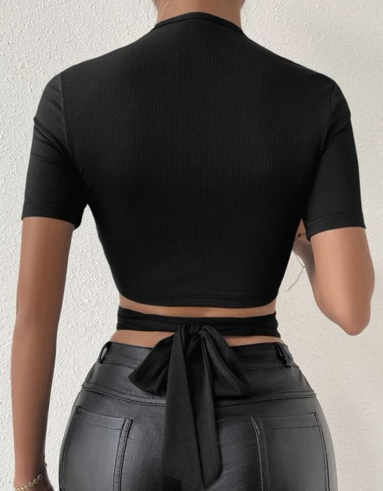 crop top negru marimea 34 XS