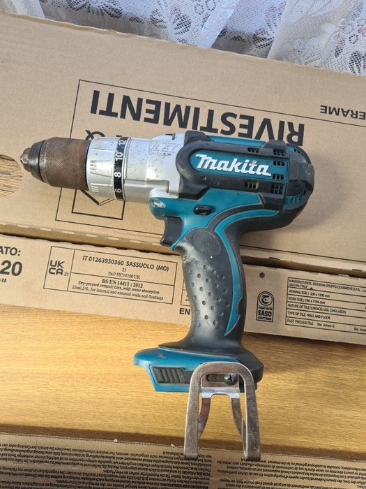 Makita Bormasina functonala și pendular defect