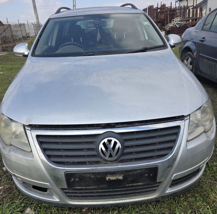 Dezmembrez vw Passat b6 2.0 tdi BMR