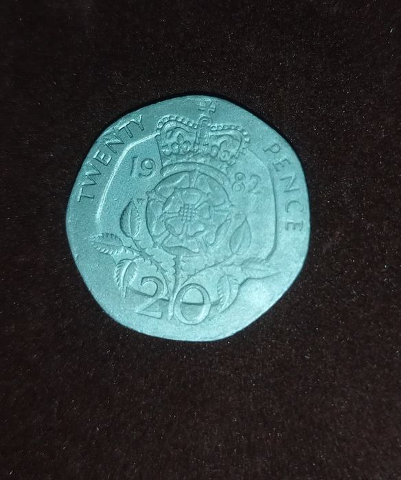 Monede rare din diferite perioade unele au defecte de batere