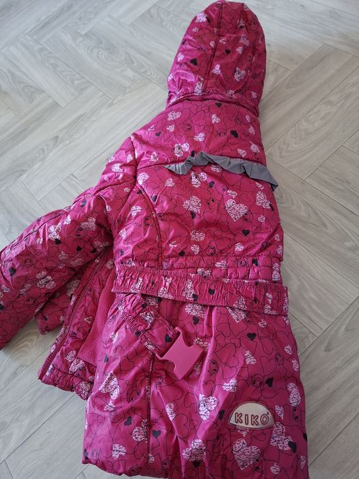 Куртка на девочку