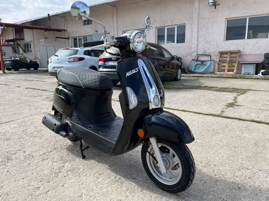 Scuter KYMCO New Sento 50, an 2012, motor 50cc in 4 timpi, in stare perfecta