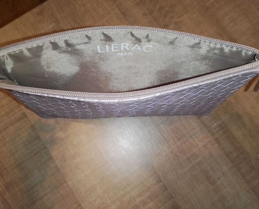 Козметични чантички