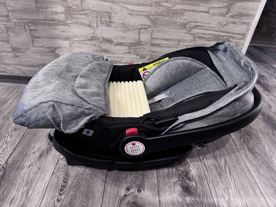 Продам детскую автолюльку