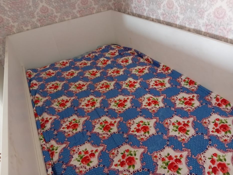 Стол,төсек,чкаб,жиһаз