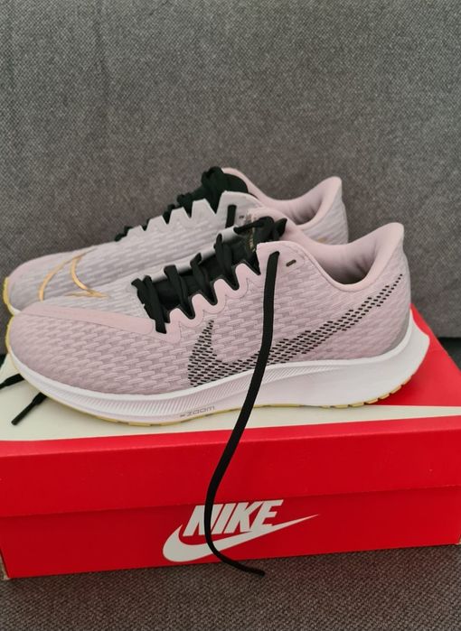 Nike Дамски маратонки