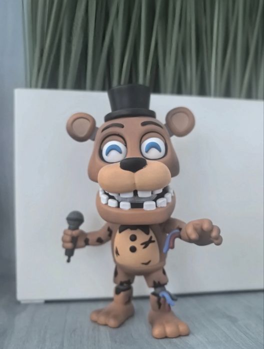 Youtooz five nights at freddy's Withered Freddy in stare perfecta