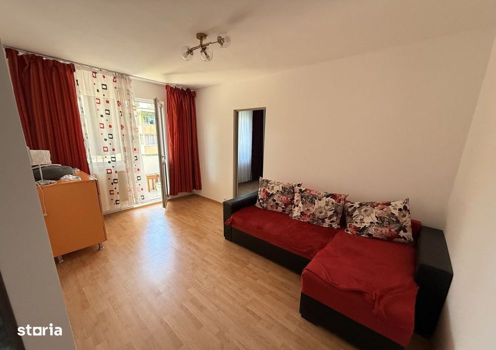 Apartament 3 camere renovat Petru Dobra balcon etaj 3 - de inchiriat