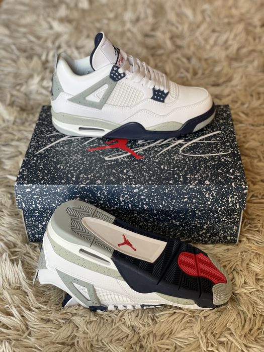 Air Jordan 4 Retro Midnight Navy