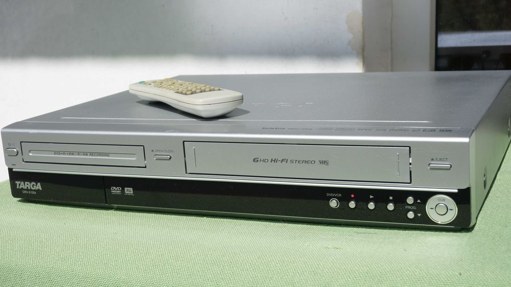 combo dvd vhs recorder second hand si noi de vanzare • Anunturi