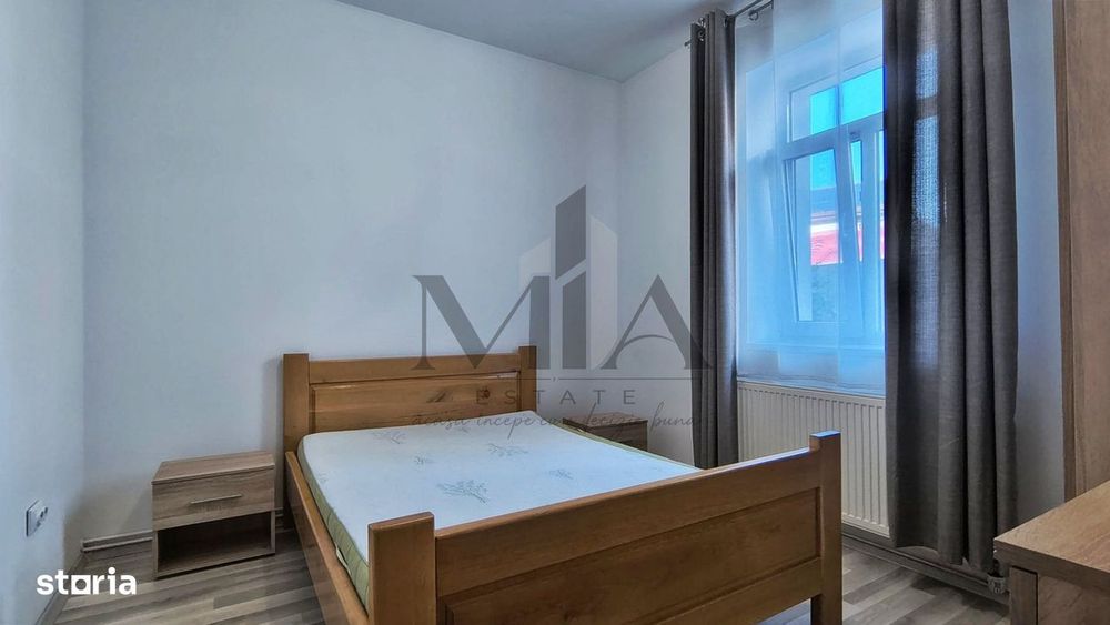 Casa de inchiriat cu 3 camere la curte comuna,  zona Centrala, Oradea