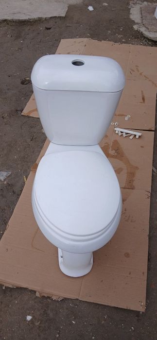 Унитаз сотилaди. Хар хил ассортиментда