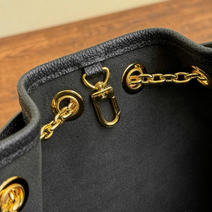 Louis Vuitton Bundle