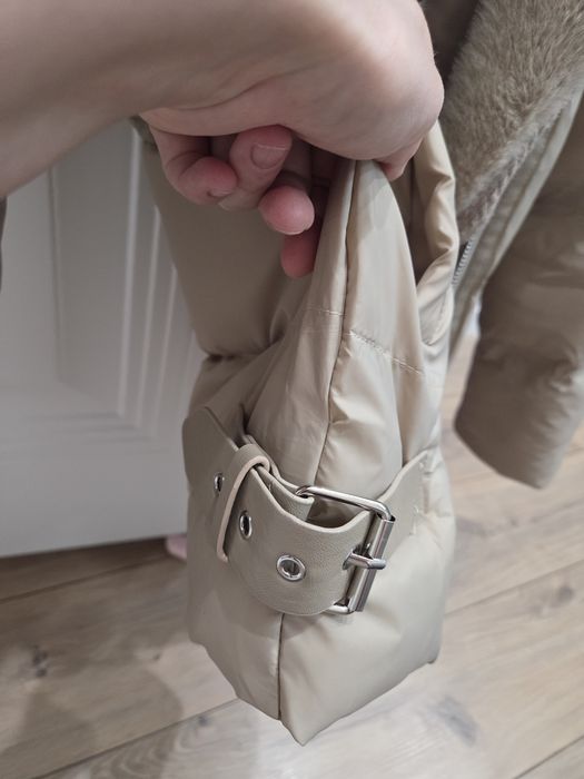 Женская куртка на синтепоне