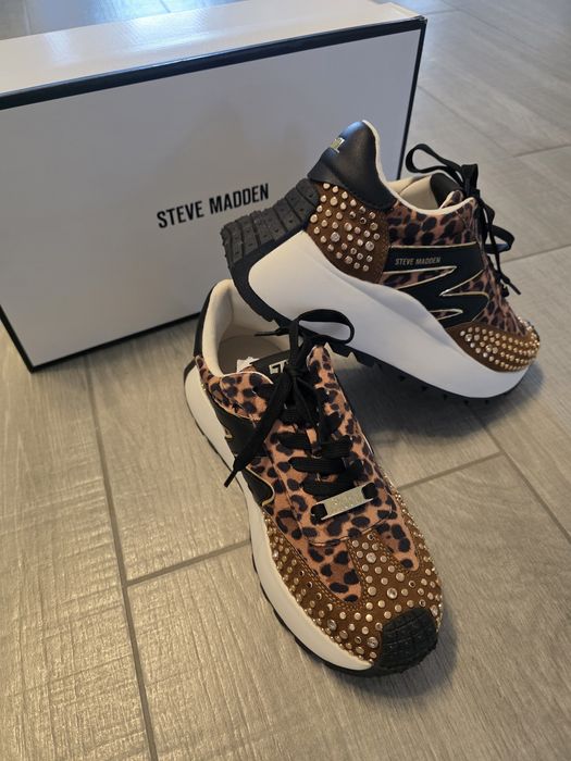 Adidasi Steve Madden