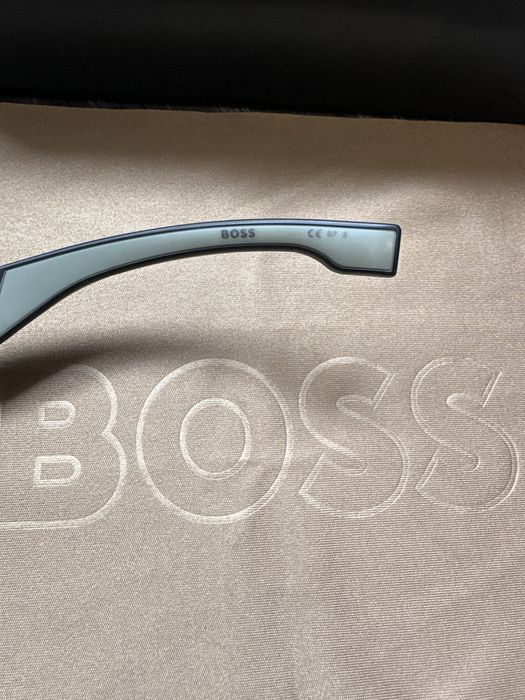 Очила Hugo Boss….