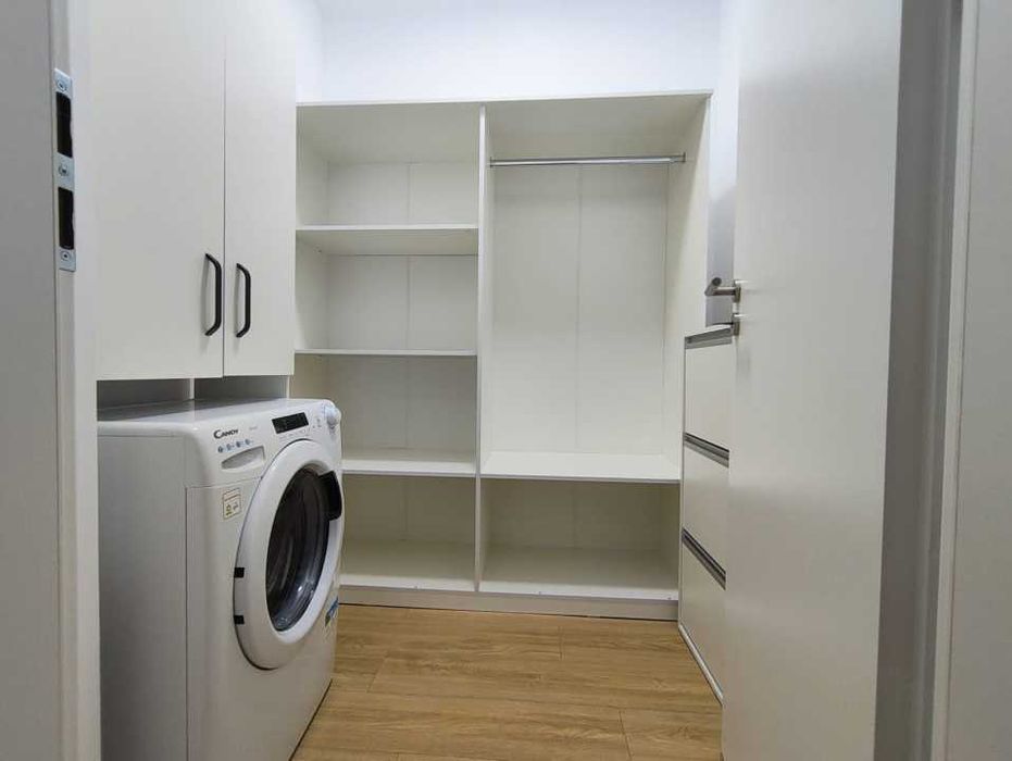 Apartament modern de inchiriat, Scala, parcare