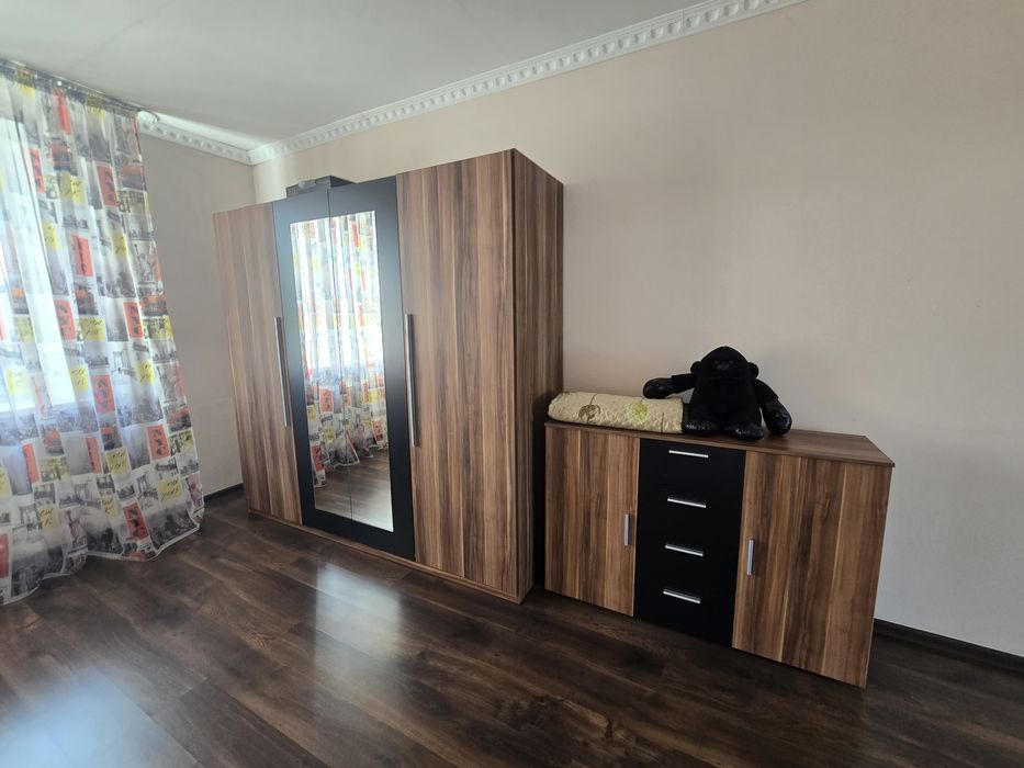 Спальный гарнитур в идеальном состоянии МДФ