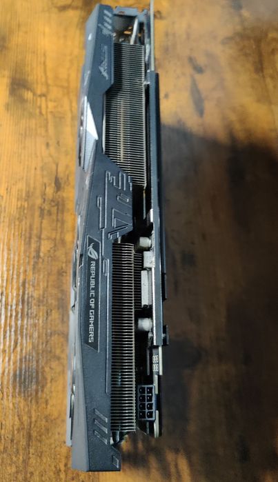 Placă video ASUS ROG STRIX RX 580 8GB – stare foarte bună