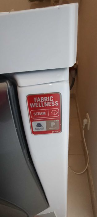 Спешно Пералня Hotpoint Ariston AQUALTIS 1600 оборота