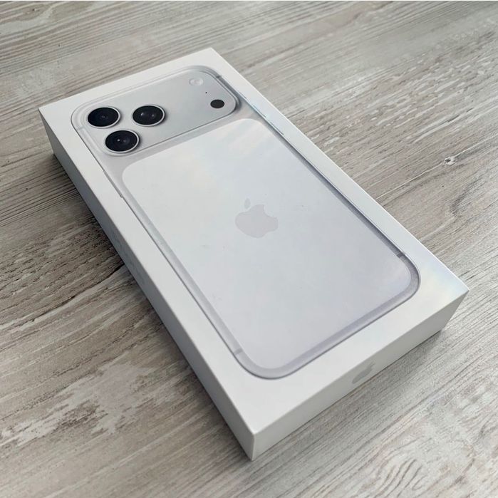 Продам iPhone 17 pro мах 512 gb silver e-sim