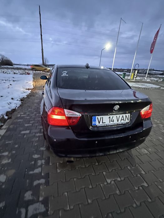 Vând BMW 320d E90