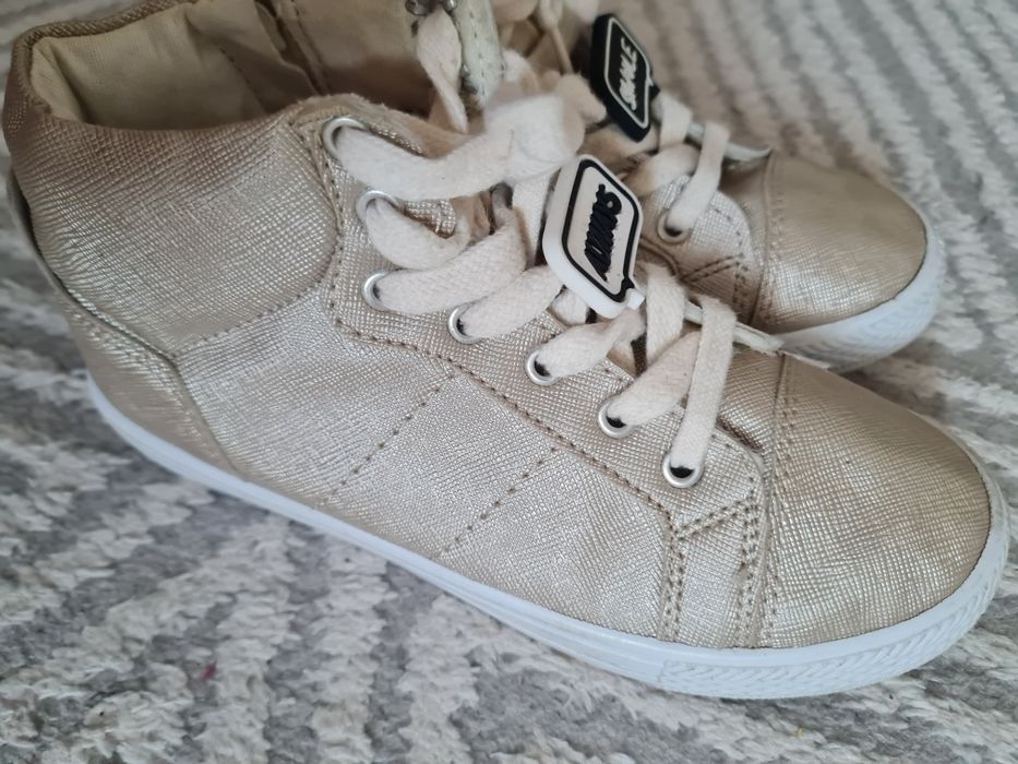 Ботинки для девочек