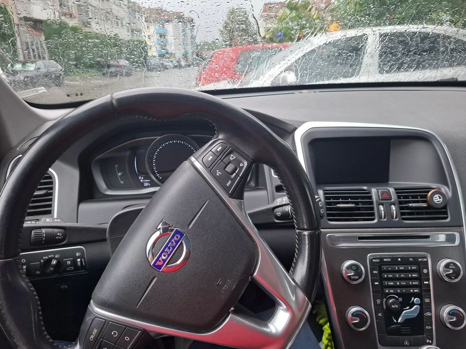 Volvo XC 60 Vehicul in perfecta stare.  Distribuție recent schimbata, garnitura de