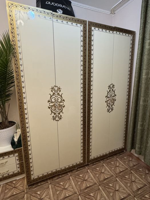 Спальный гарнитур