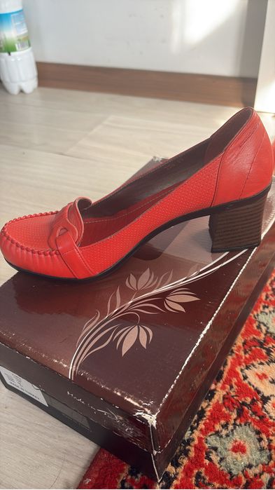 Обувь кожанные женские