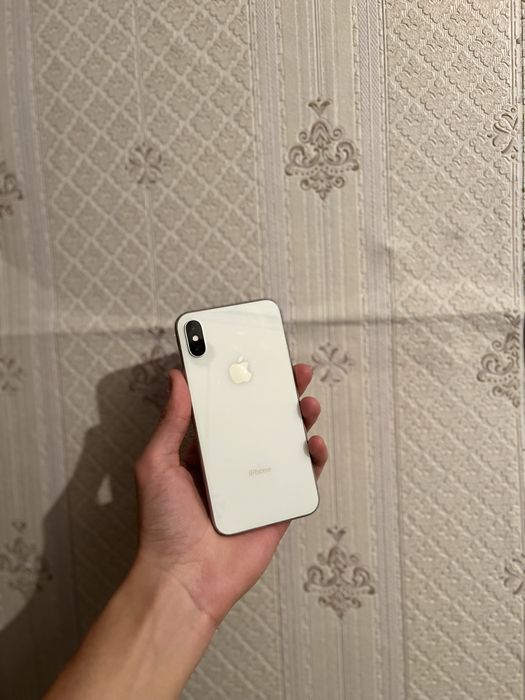 Продам срочно iPhone X 64GB АКБ 100%