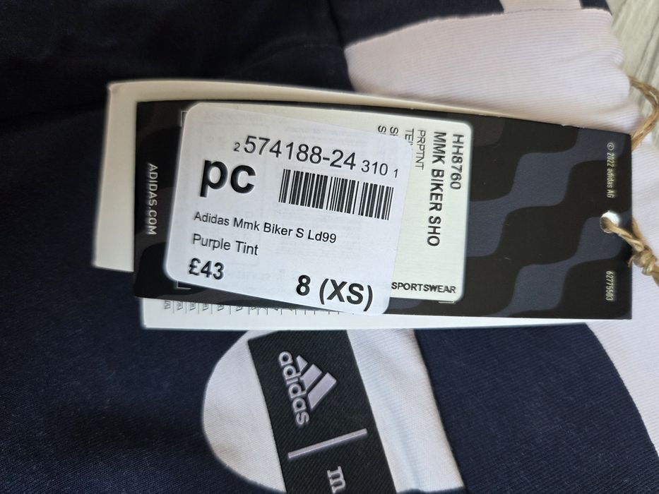 Дамски клин Adidas / Marimekko  xs  / къс