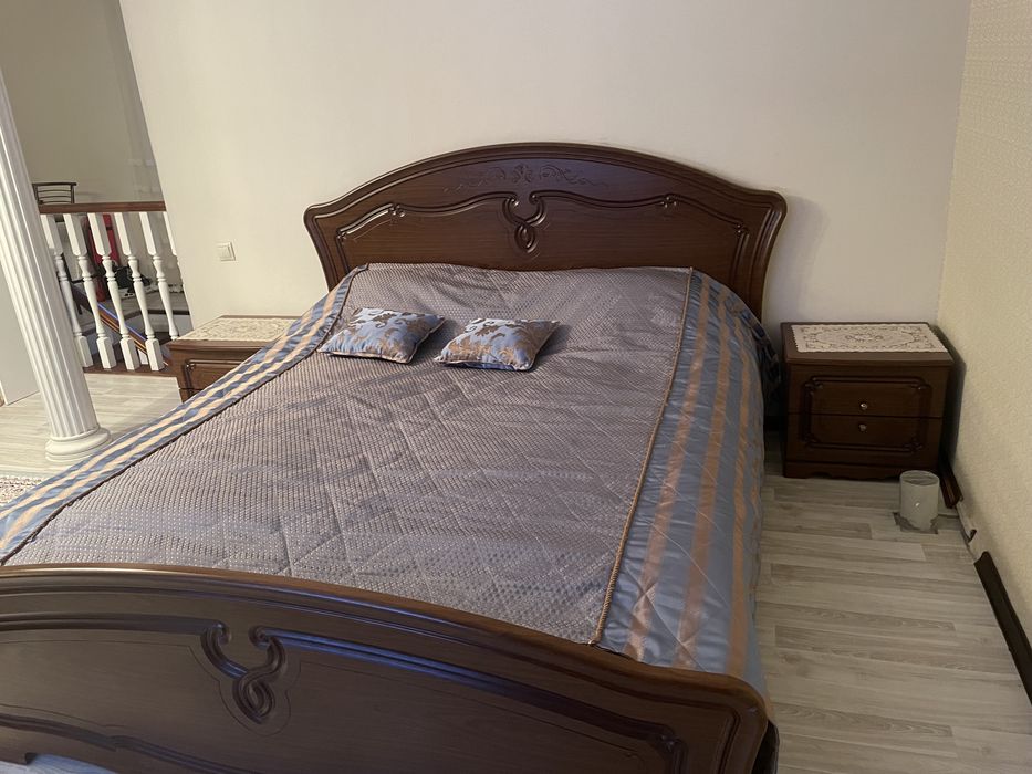 Спальный гарнитур