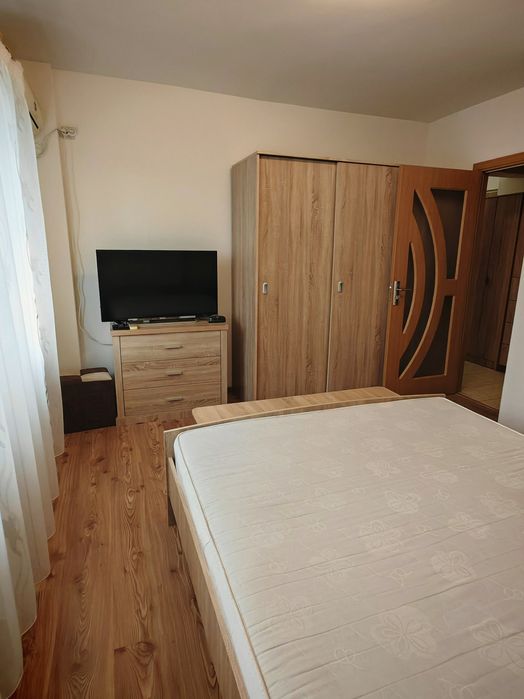 Închiriez apartament 2 camere ultracentral