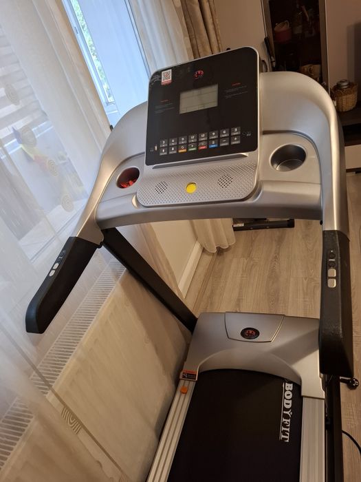 Banda de alergare electrica BodyFit A2000
