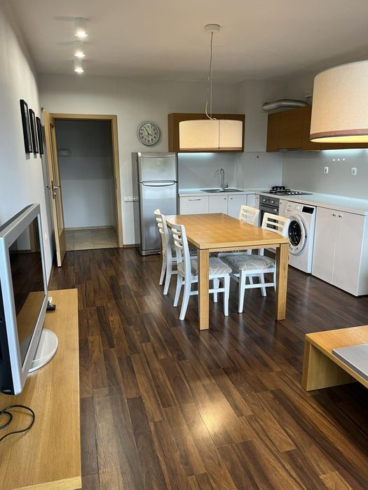 Дава се под наем Двустаен апартамент в Пловдив, Център - 67 кв.м за 558.45 € - Снимка #1