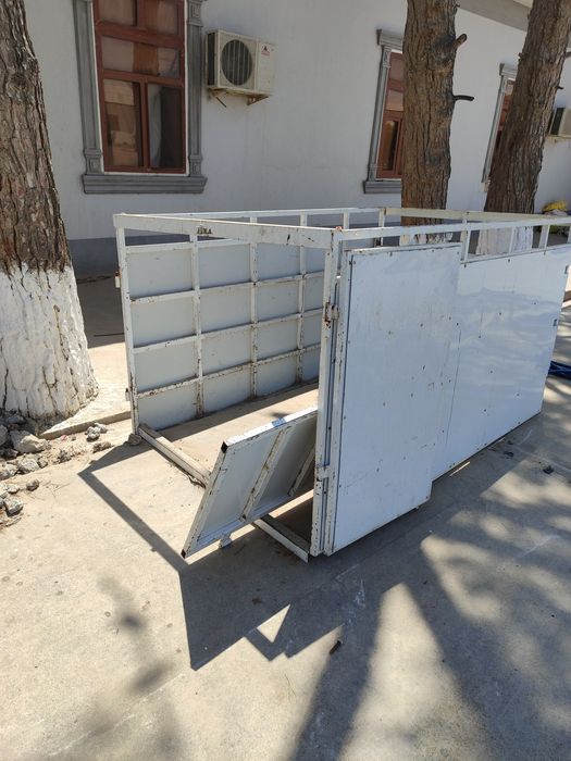 Laboning orqa alikafon borti