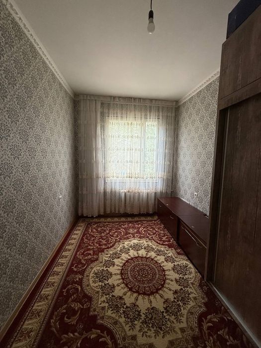 Срочно уй сотилади узимники кушнилар яхши транспорт яхши Богча мактаб