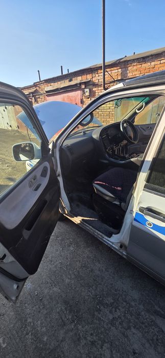 Продам nissan largo