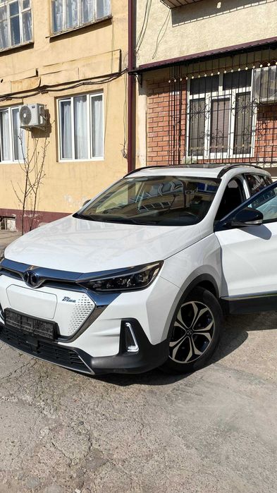 Baic eleltrocar srochna sotiladi