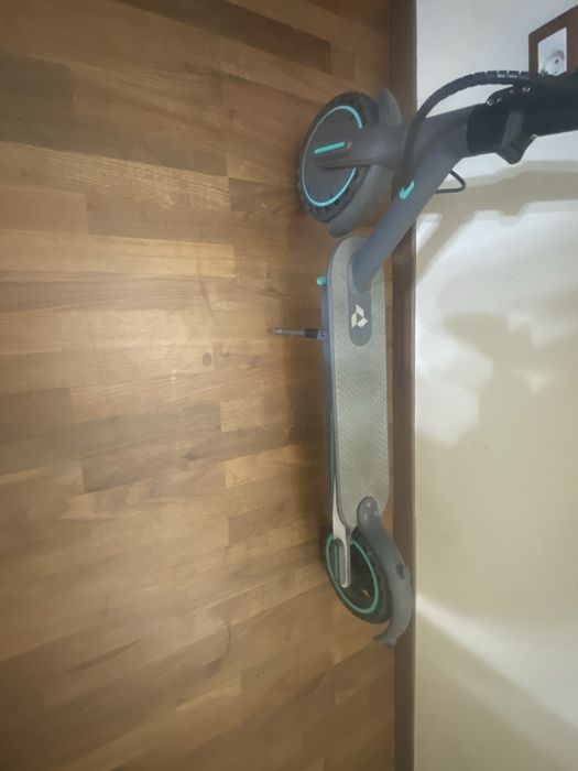 Trotinetă Electrică AERIUM T350 Pro – Stare excelentă, autonomie 35 km