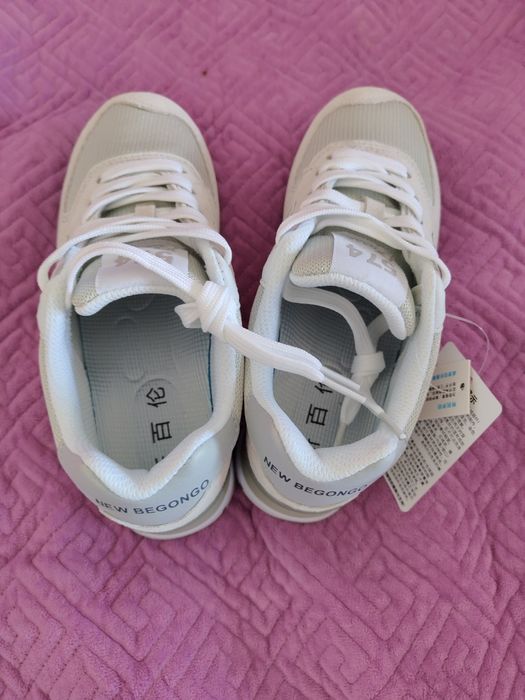 Продам новые кроссовки размер 36