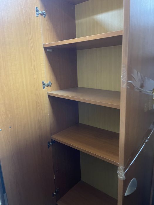 Шкафы офисные гардеробные